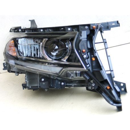 Toyota Prado 150 2018+ передние фары LED ZW 91933 фото