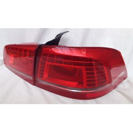 Volkswagen Passat B7 2011+ задние LED фонари красные 92213 фото