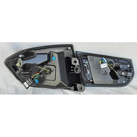 BMW 3 серии F30 2012+ оптика задняя черная LED стиль M4 Oled 92076 фото
