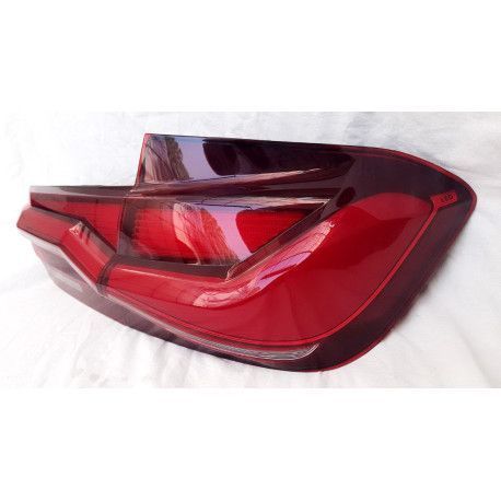 BMW 3 серии F30 2012+ оптика задняя M2 2023+ look красная 92337 фото